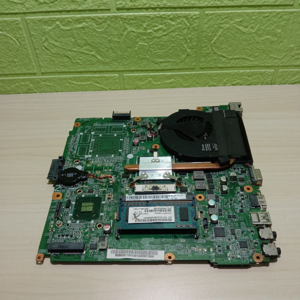 Motherboard Mainboard Mobo Mesin Hidup Normal Laptop Acer Aspire E1-471 E1-421 E1-431