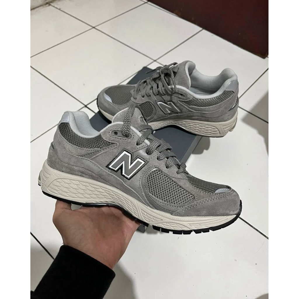 New Balance 2002R marblehead original