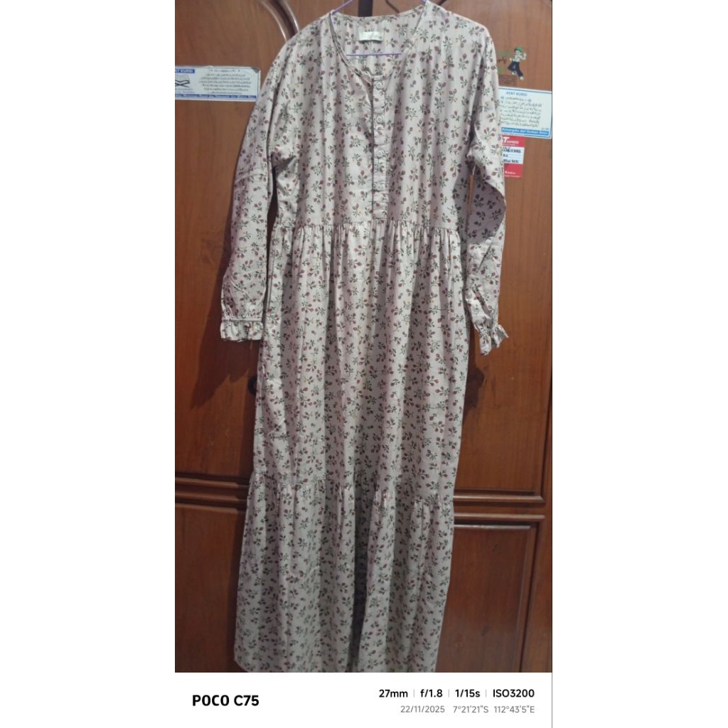 gamis ditsy second size XL warna cream good condition