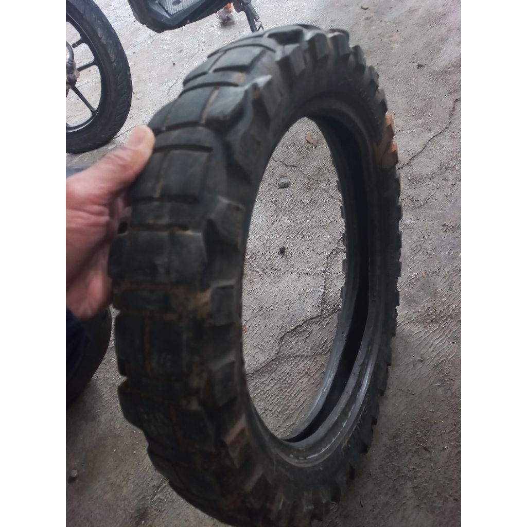 ban trail bekas ring 14