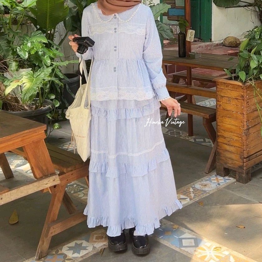 Preloved set alida Himeka Vintage