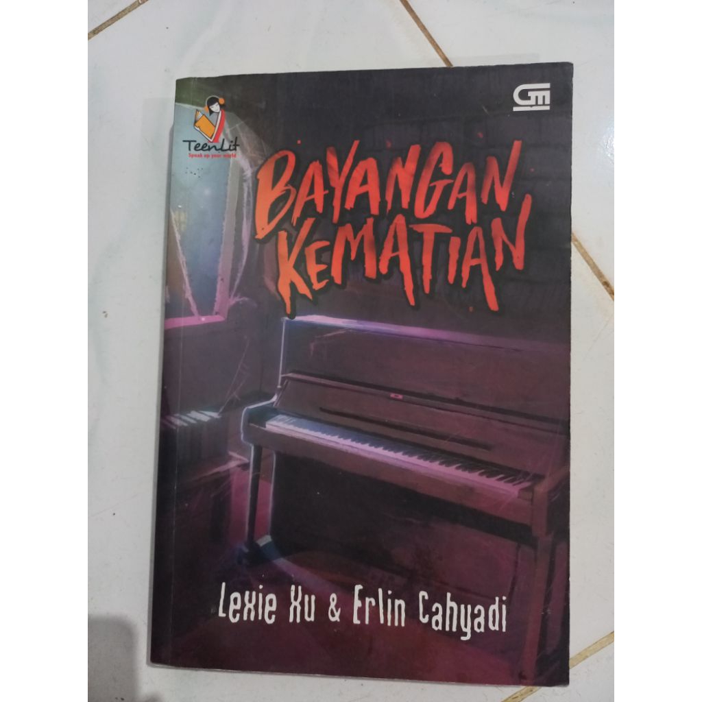 Preloved Novel Bayangan Kematian by Lexie Xu
