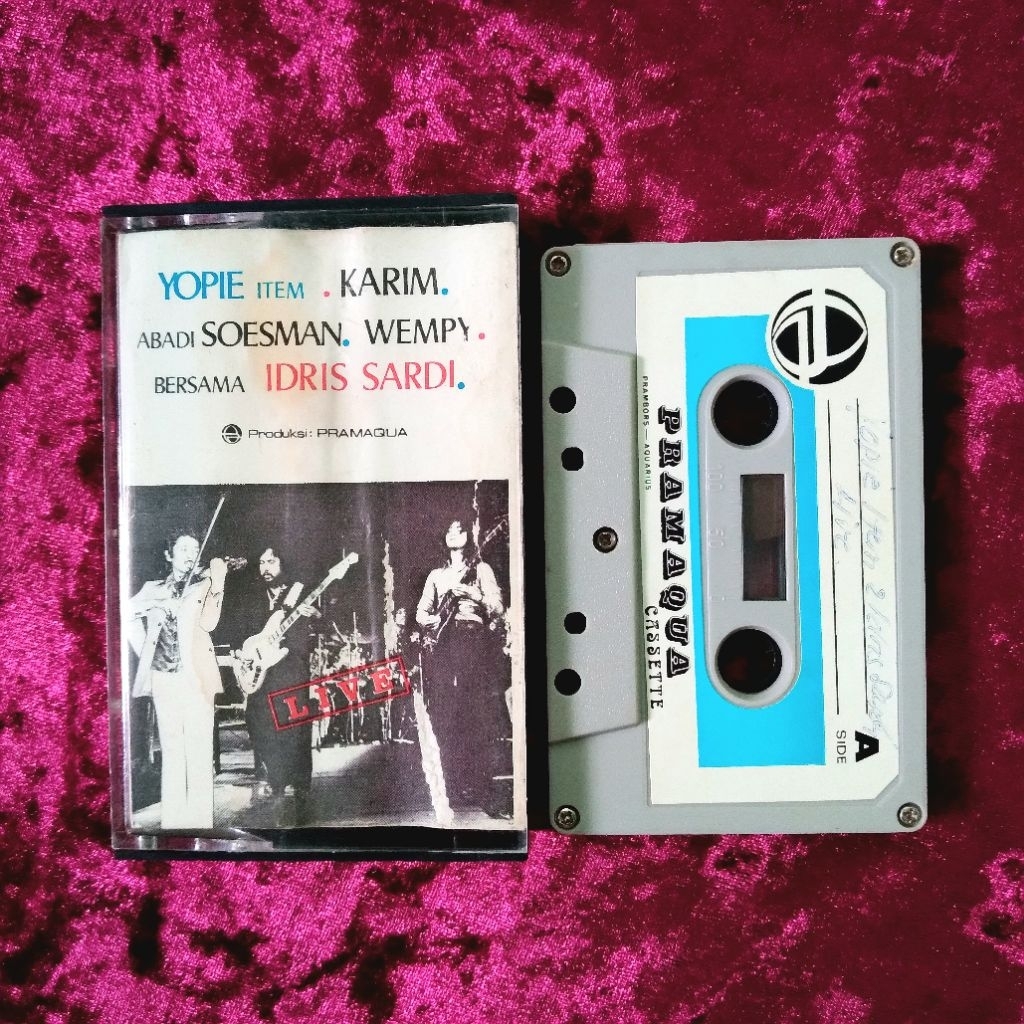 Kaset Yopie Item CS & Idris Sardi - Layu Sebelum Berkembang (Live)