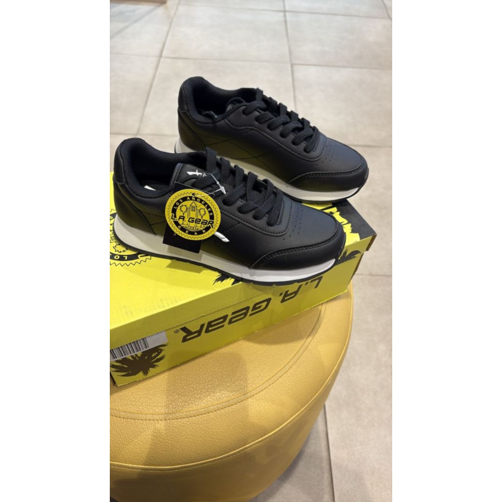 Payless By La Gear Womens Sneakers harga normal 559.000