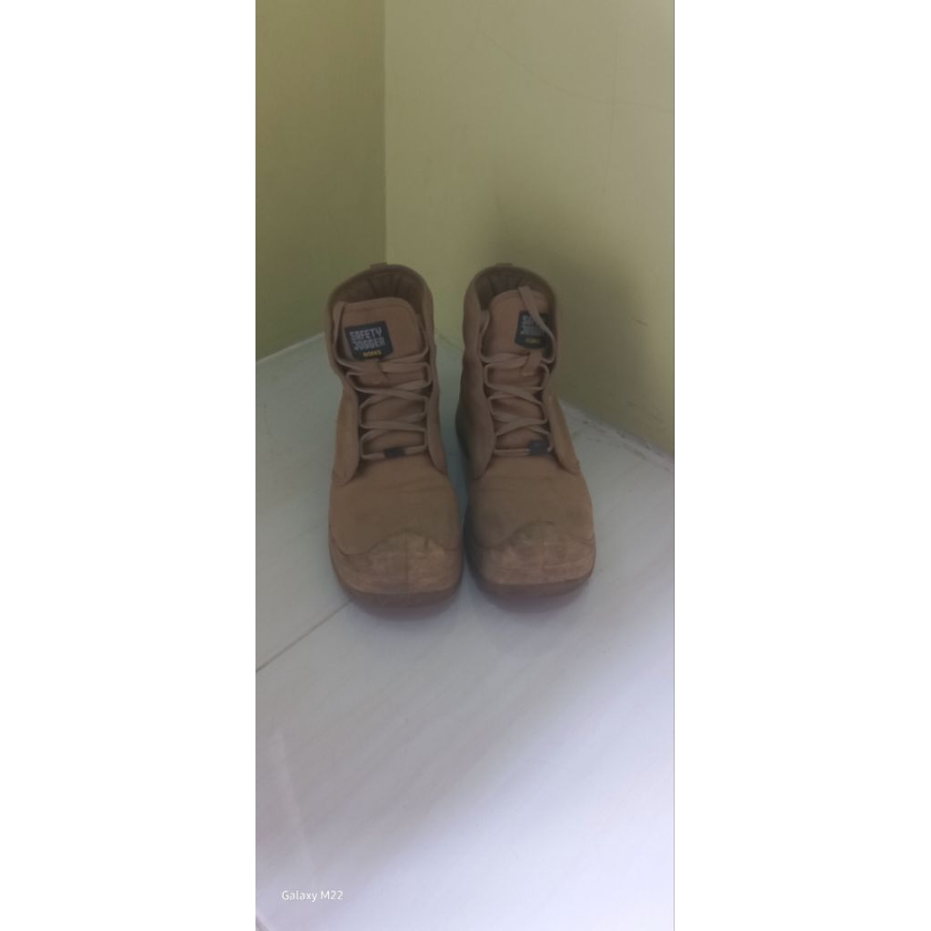 sepatu safety joger