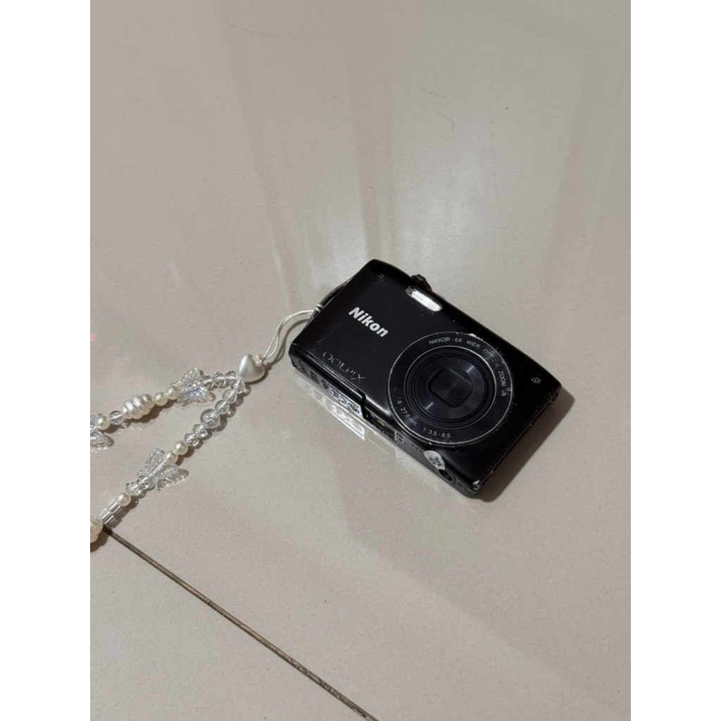 Preloved Nikon S3300