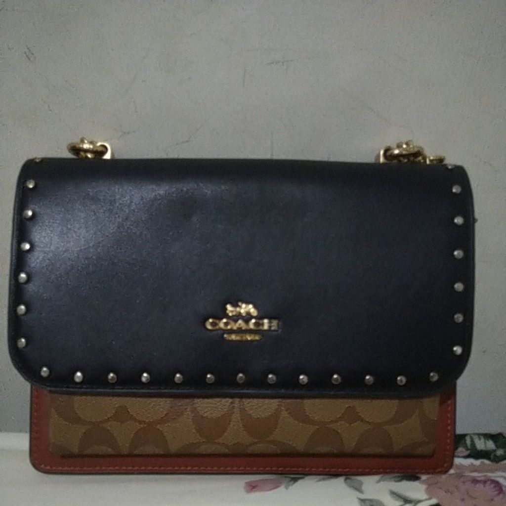 coach klare signature