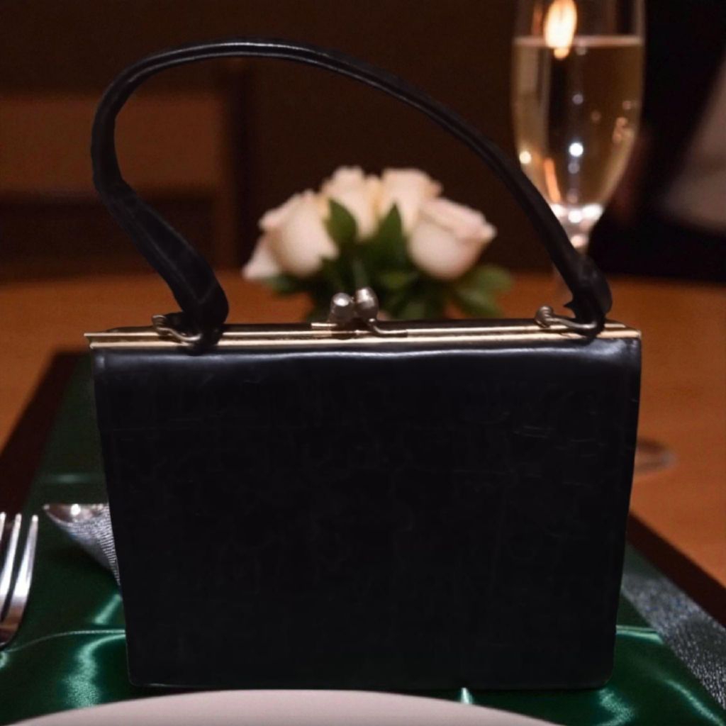 Tas pesta behel bahan kulit furing bludru PRELOVED