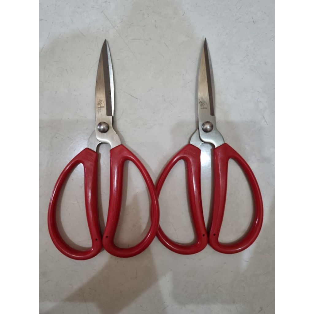 Guting kulit atau Guting kain Massaki