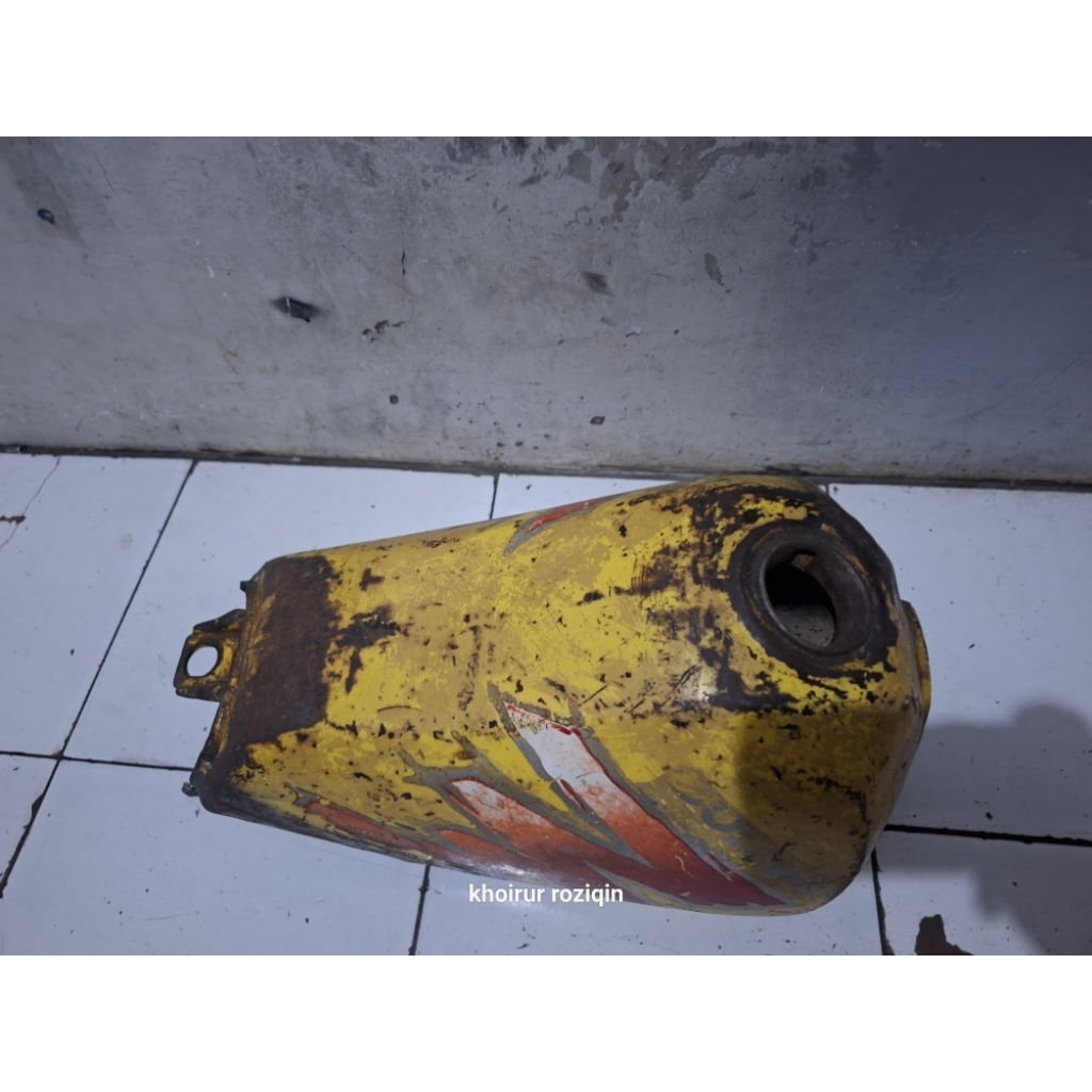 tangki suzuki ts 125 original paint