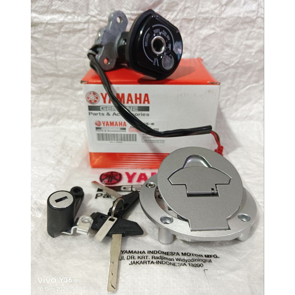 KUNCI KONTAK SET TUTUP TANGKI R15 V2 R15V2 HIGH QUALITY