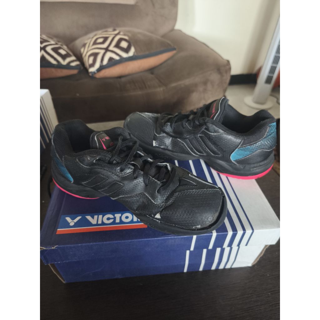 Sepatu Badminton anak Victor