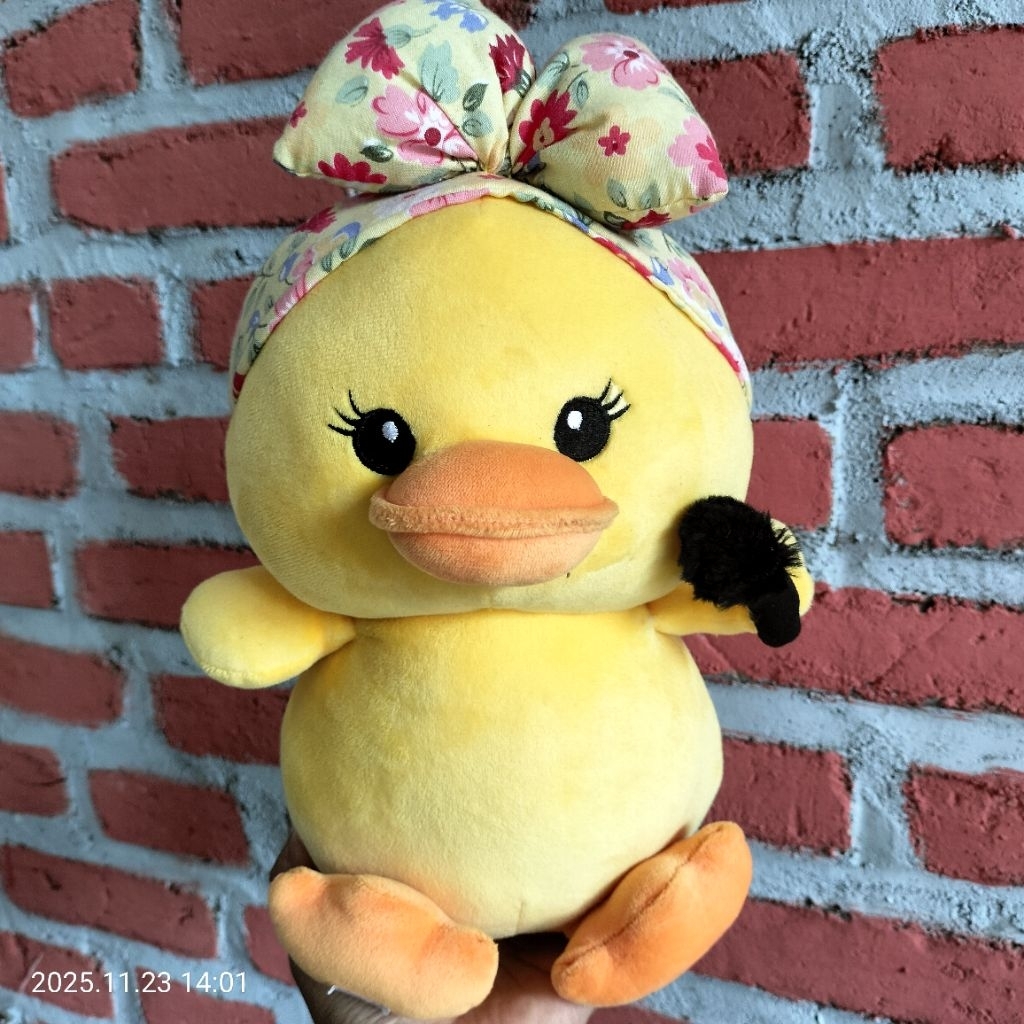 BONEKA BEBEK LEMBUT BAHAN MINISO