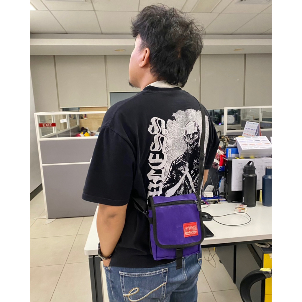 MANHATTAN PORTAGE MINI SLING BAG