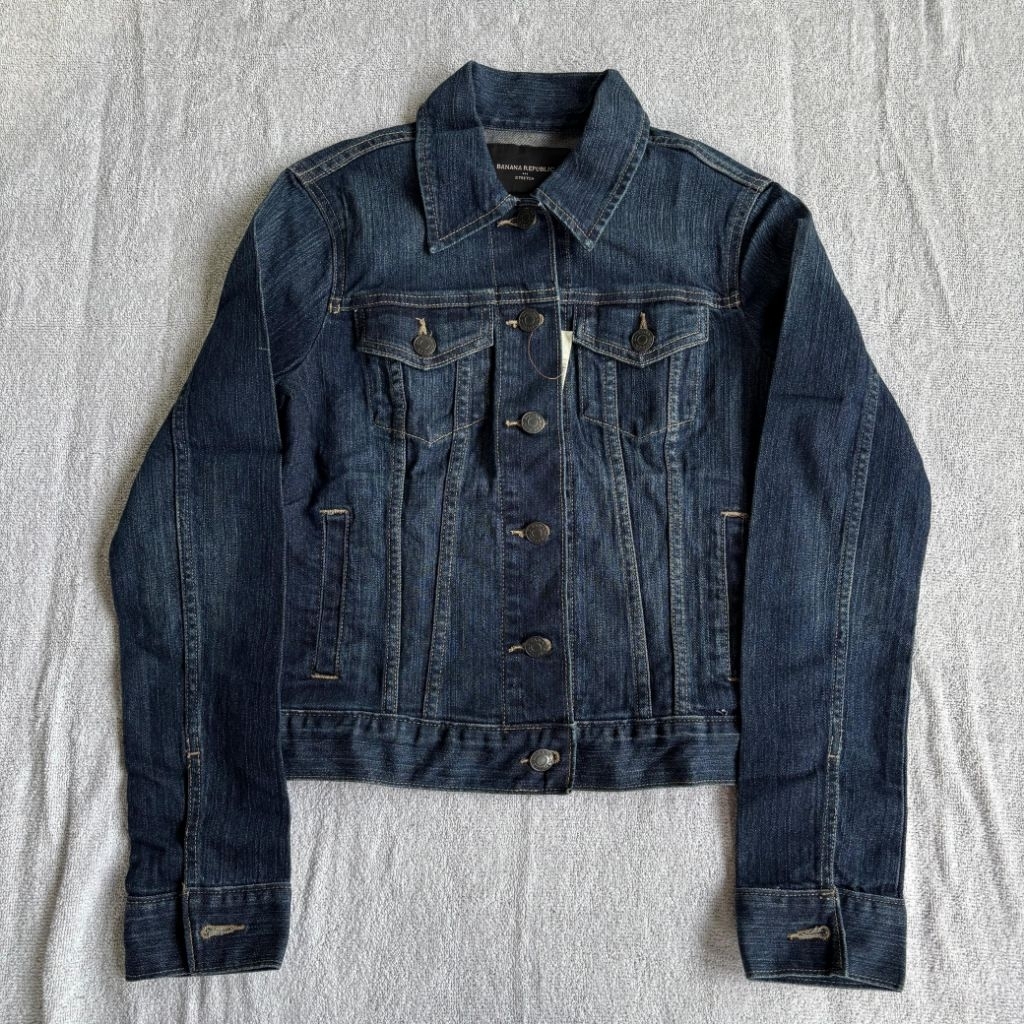 JACKET DENIM BANANA REPUBLICPETITE ESSENTIAL JEAN JACKET