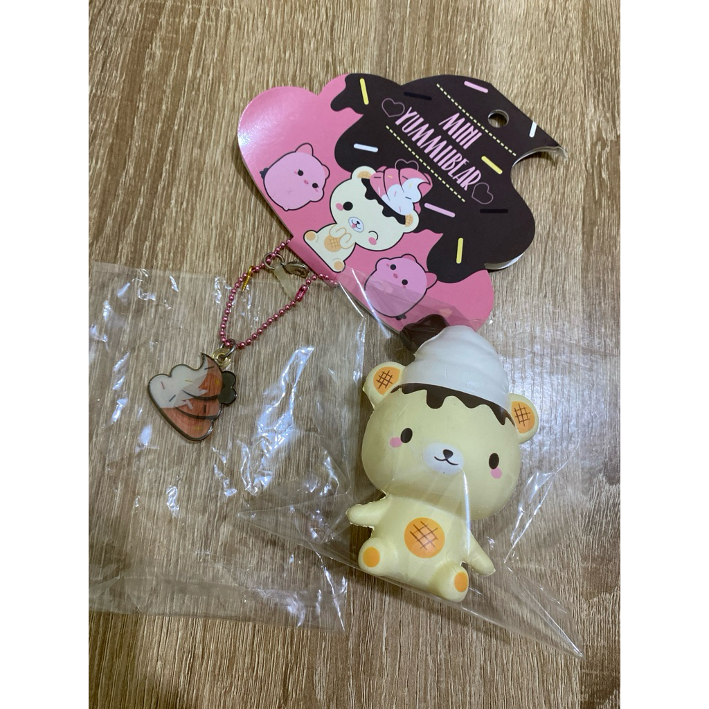 mini yummiibear mascot plain