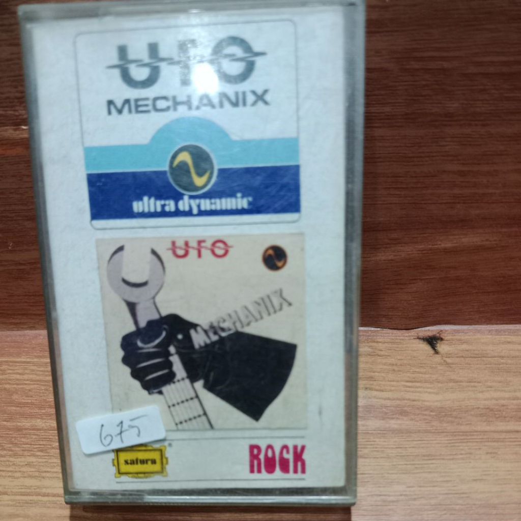 kaset pita UFO-Mechanix