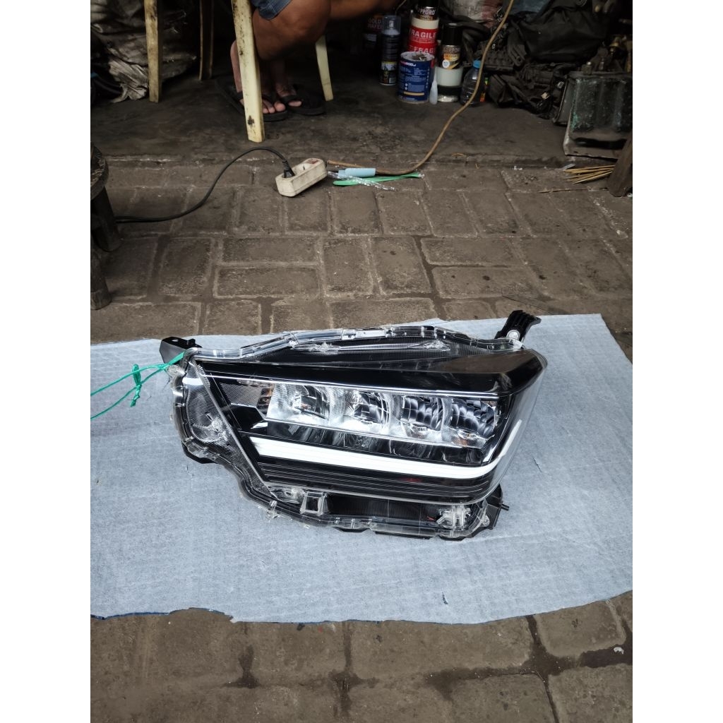 Headlamp ayla thn 2022, 2023, 2024 orisinil.