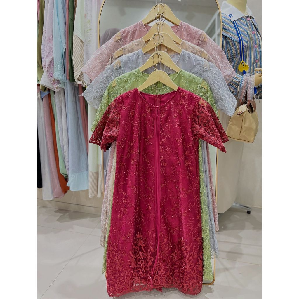 MIDI DRESS BROKAT / MIDI DRESS / BROKAT/ DRESS TILE BROKAT / DRESS NATAL GEREJA / KONDANGAN