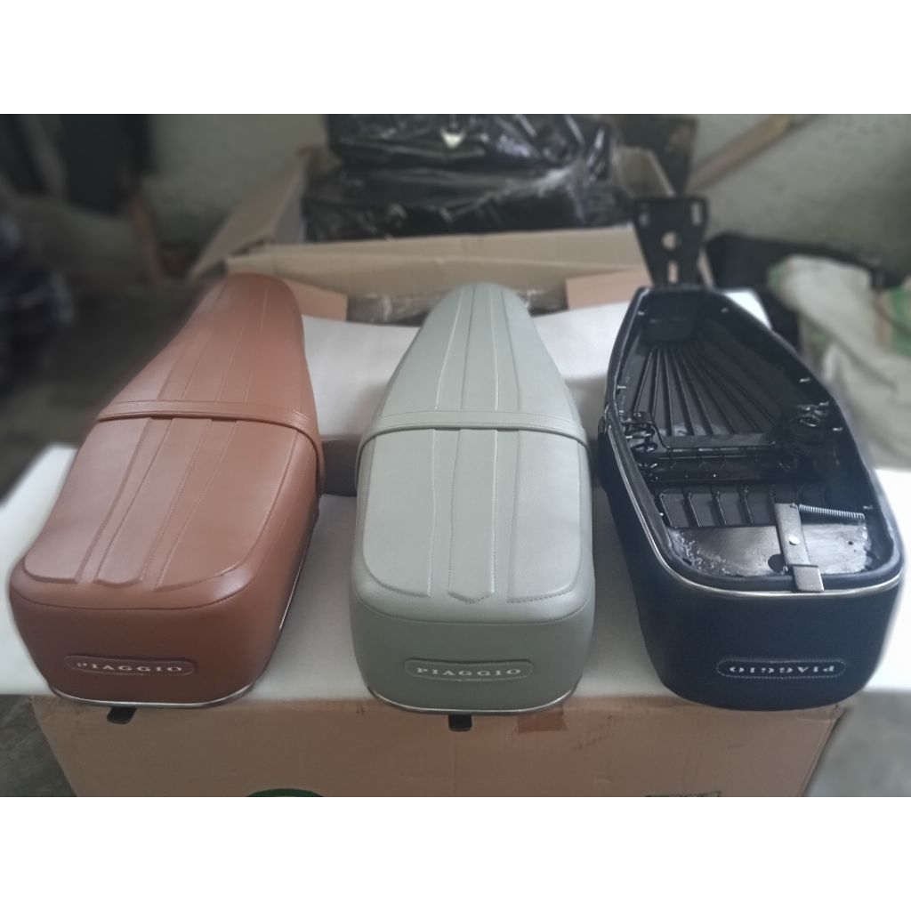 Jok panjang vespa model piaggio garis timbul piaggio v1 px.super.sprint.ps