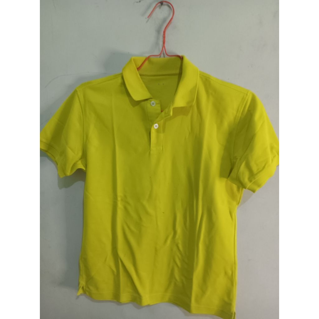 Kaos polo Uniqlo pria size S