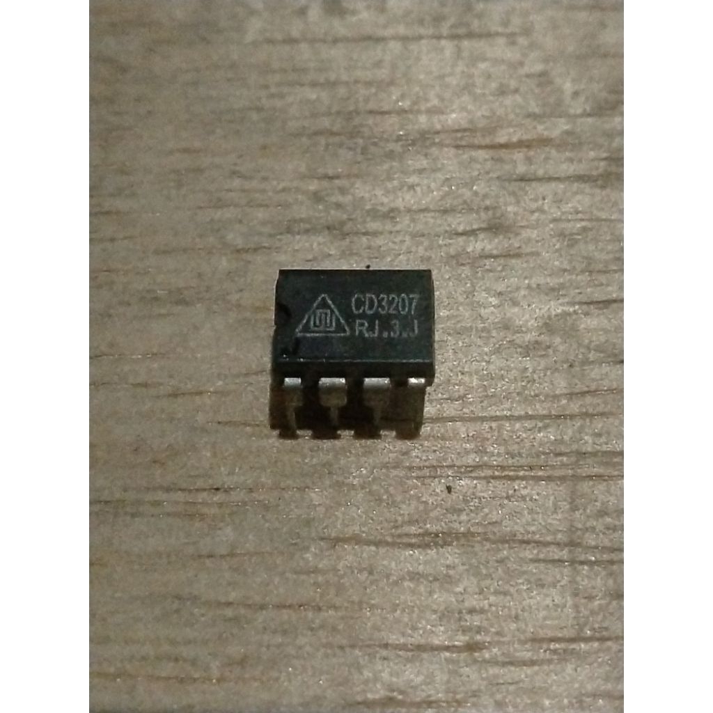 CD3207 Original DIP-8