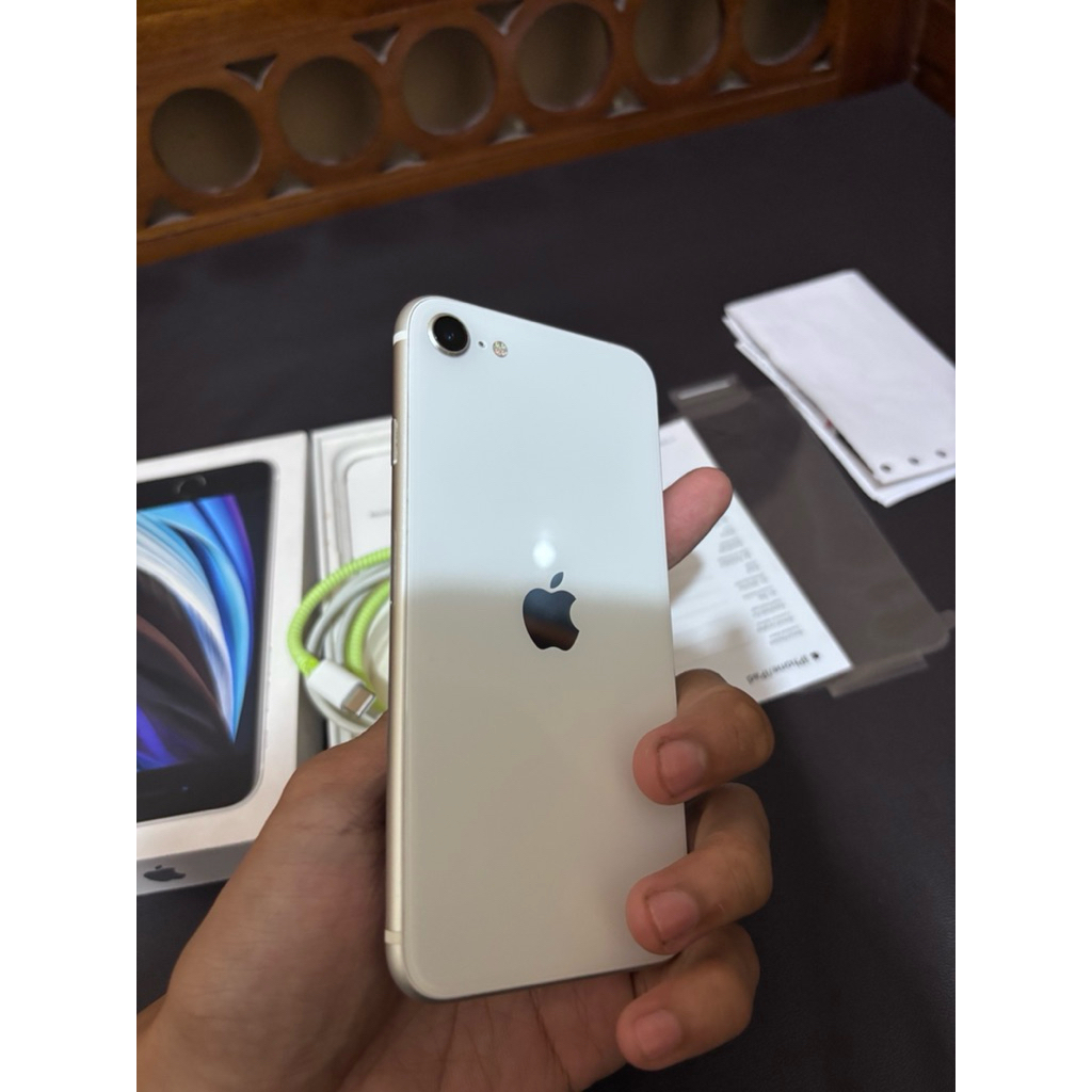 IPhone SE 2020 64GB resmi