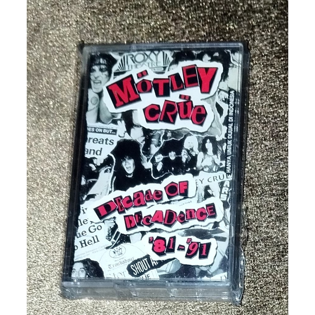 kaset pita Motley Crue ( decade of decadence )