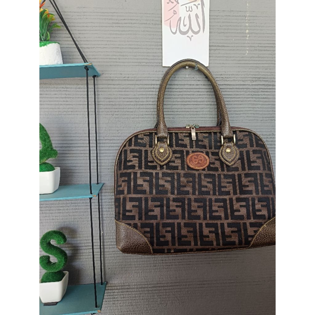 Preloved Tas Fendi Ori