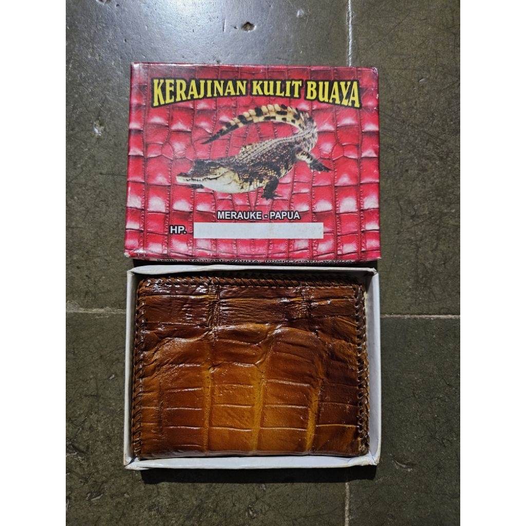 dompet kulit buaya asli papua merauke