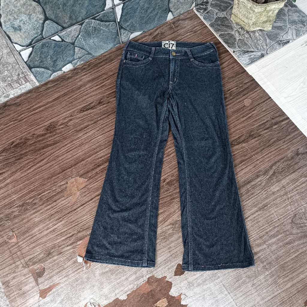 celana jeans c17 cantikk ( sz 29 perhatikan pxl)
