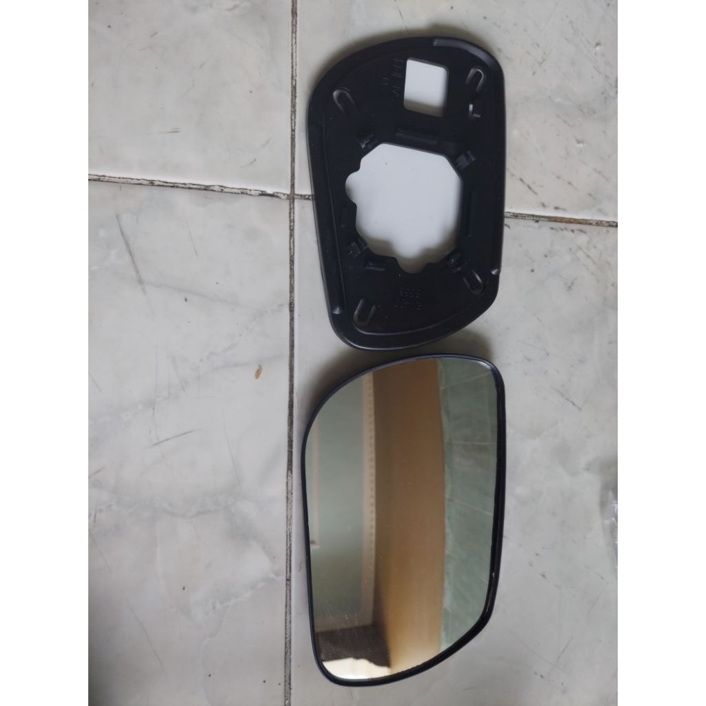 Kaca spion xenia lama atau old 2004 -2010