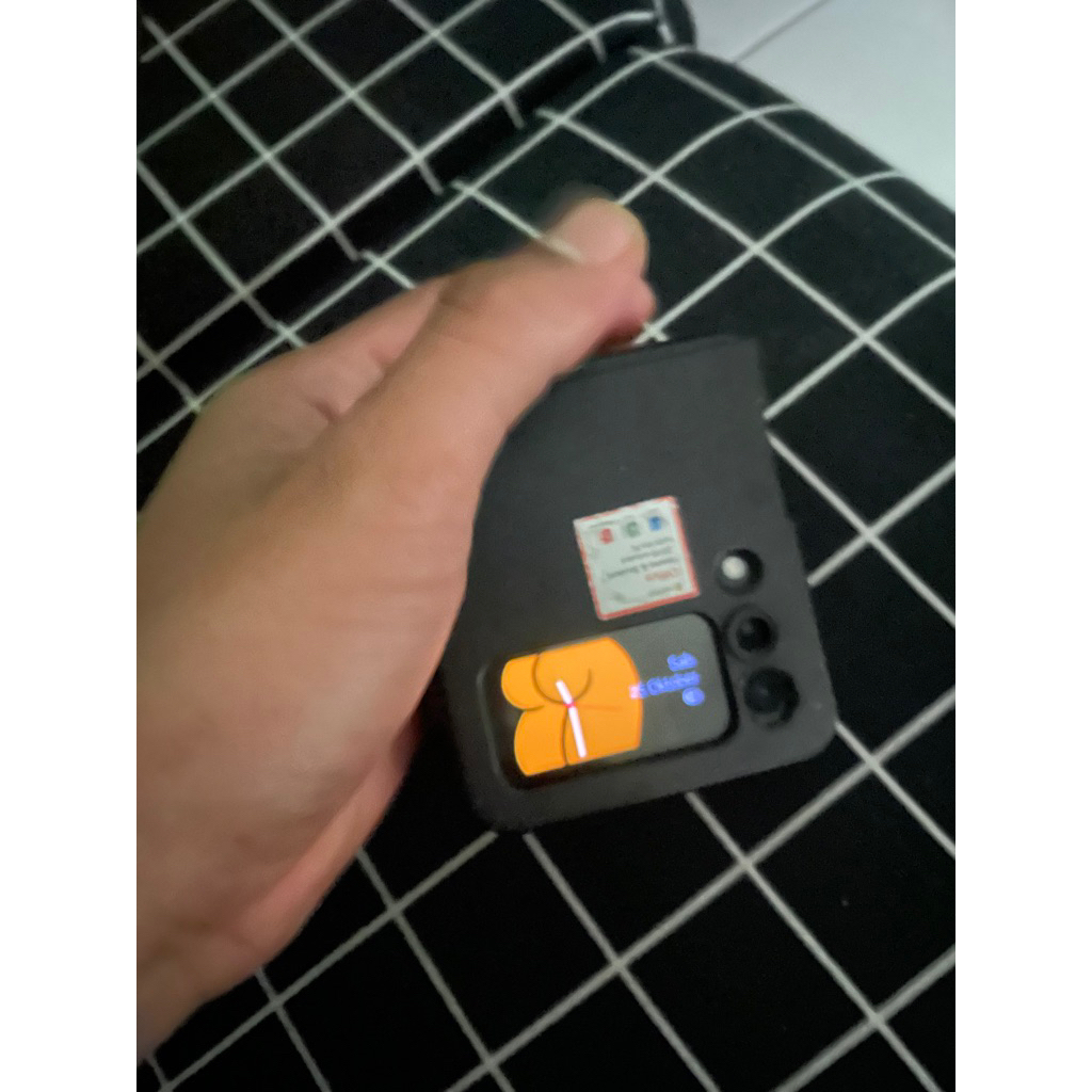 z flip 3 sein 128 gb minus LCD