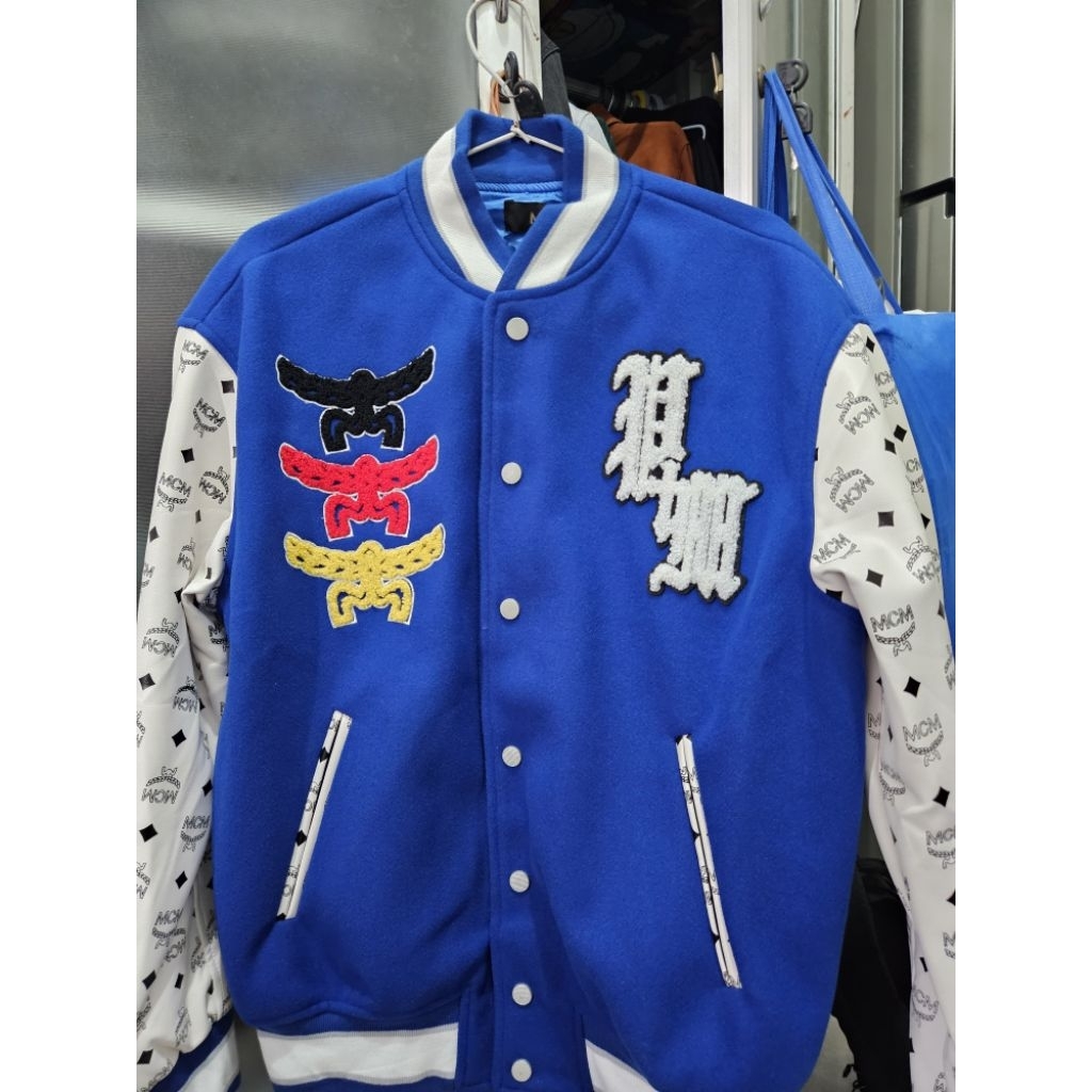 Jaket Varsity Brand MCM