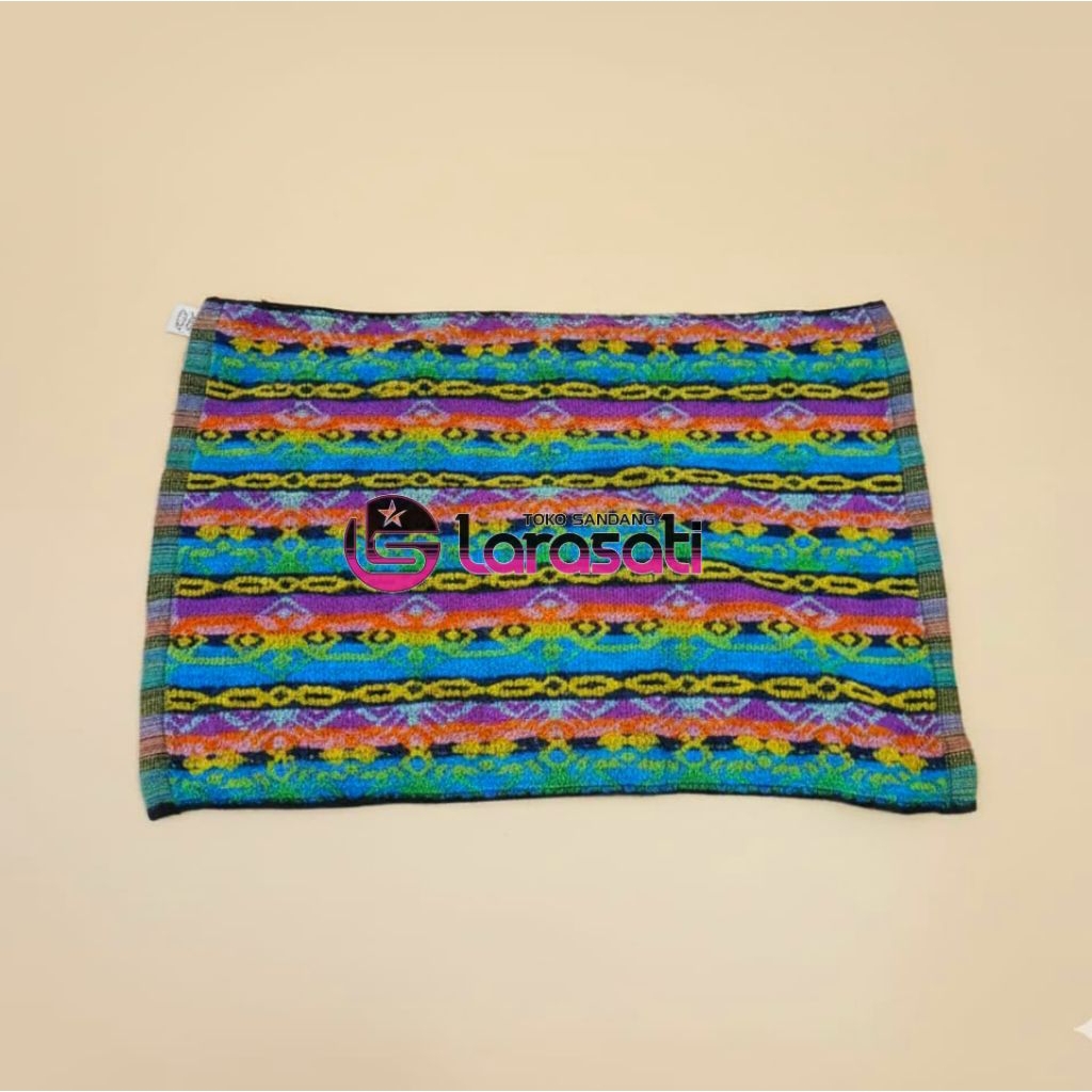KESET HANDUK MOTIF