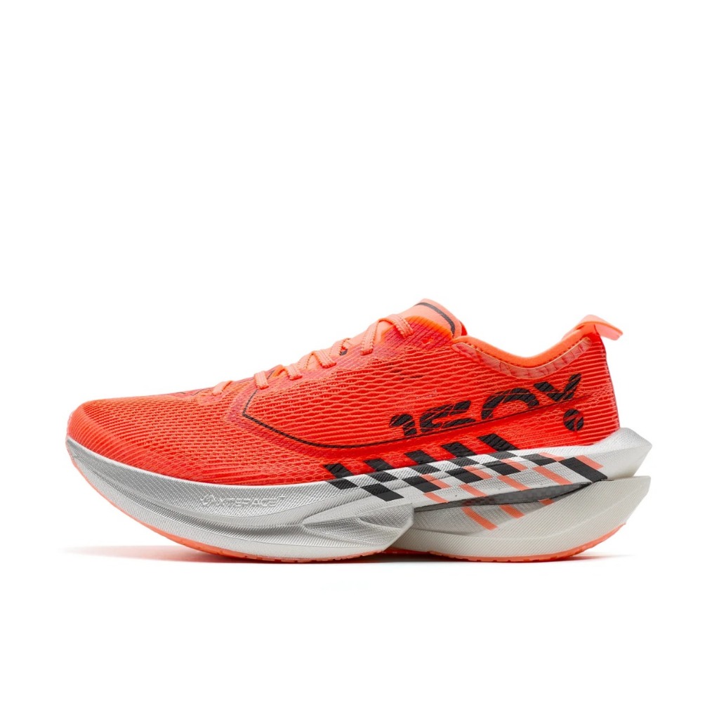 Xtep Sepatu Running 160X7.0 Men - Super Orange/Black