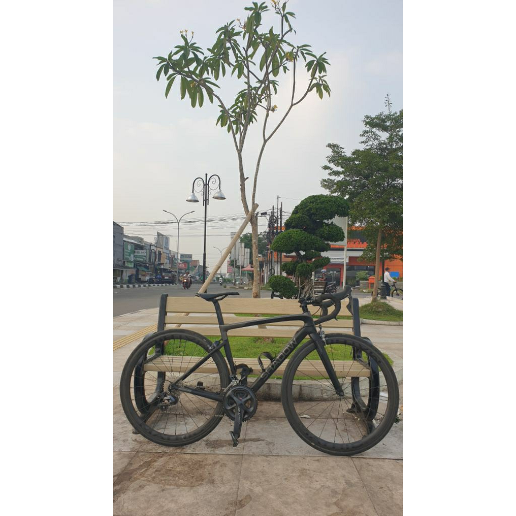 Sepeda Roadbike Shadow Concept