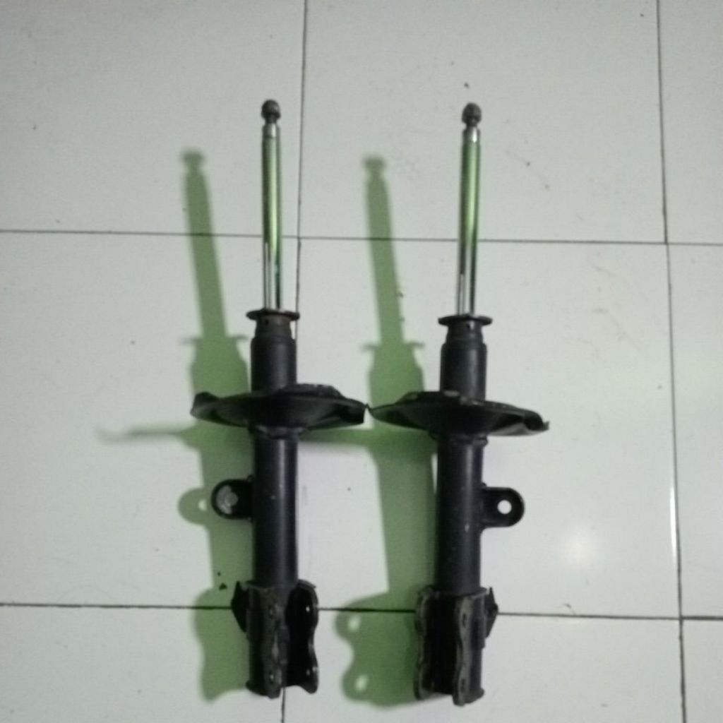 shockbreaker kayaba Toyota Avanza Xenia 2004-2011 depan