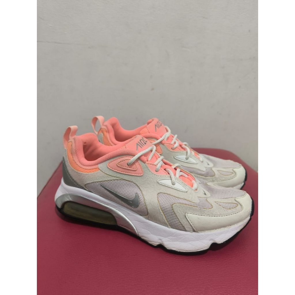 nike airmax 200 running