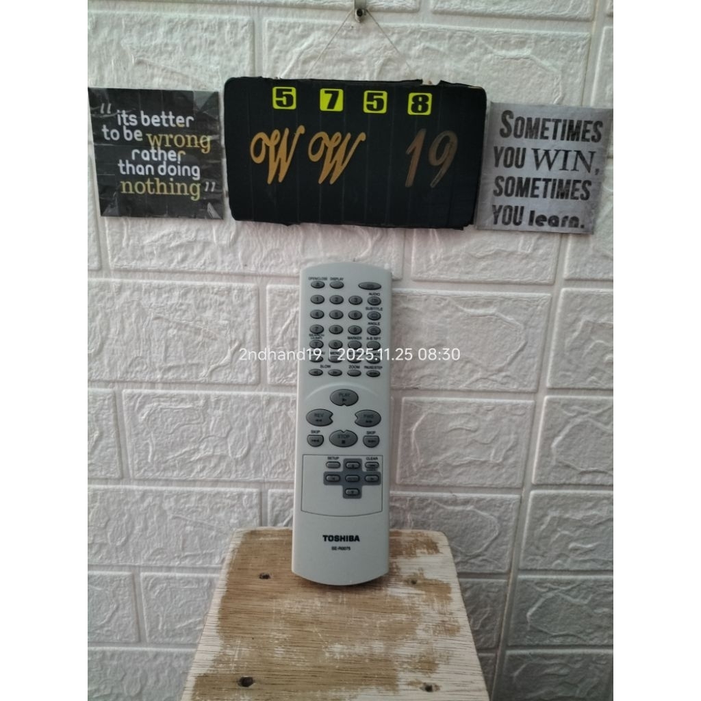 Remote DVD player Toshiba SE-R0075 bekas second