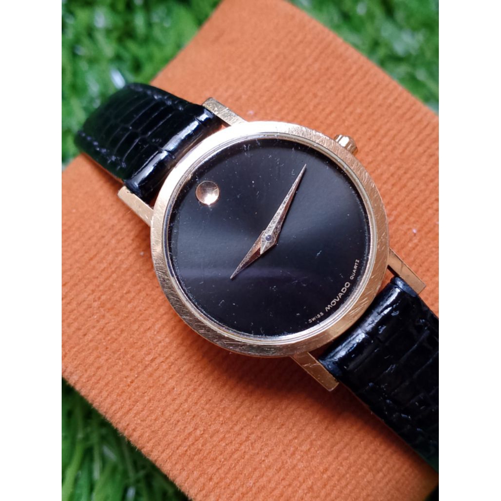 Jam Tangan Movado Gold Swiss Made