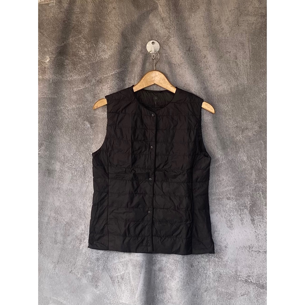 Vest / Rompi Uniqlo Bulang / Bulu Angsa ((KODE : 8517))