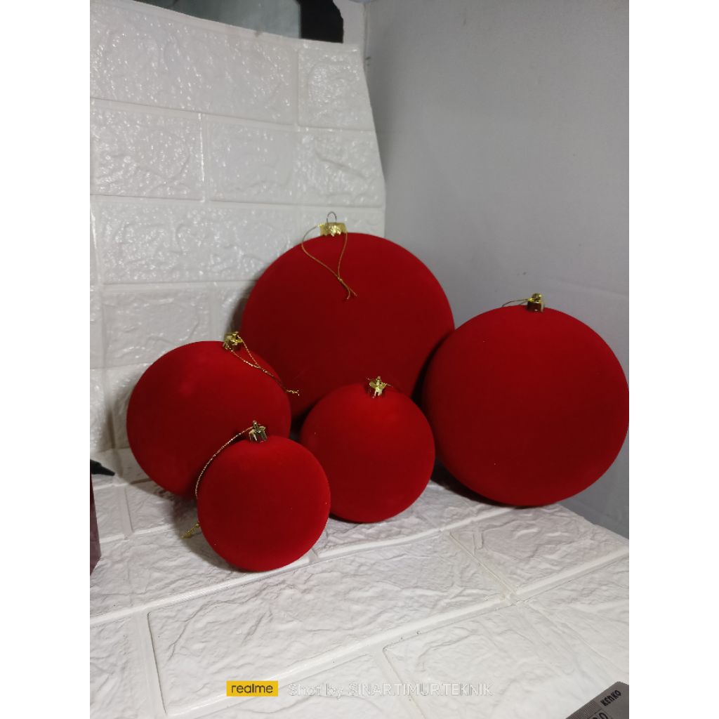 BOLA HIASAN POHON NATAL MERAH KAIN FLANEL LEMBUT 8CM 10CM 12CM 15CM 20CM - ORNAMEN BALL FOR CHRISTMA