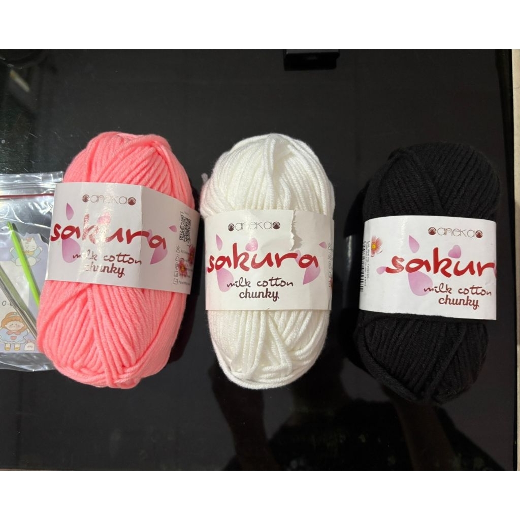 PRELOVED BENANG JUAL BENANG RAJUT SAKURA MILK COTTON CHUNCKY BENANG RAJUT MURAH