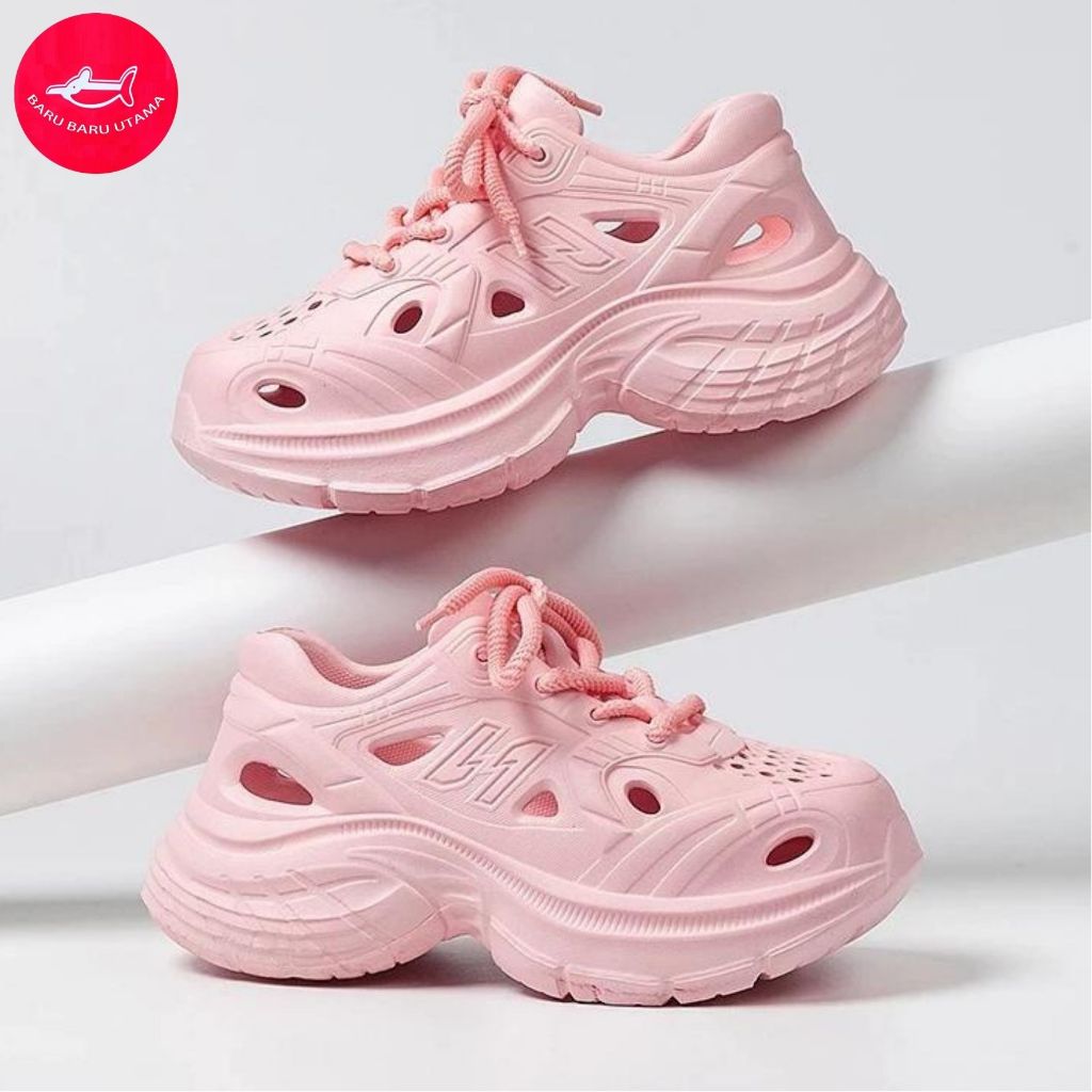 BARU BARU  Sepatu Sneakers Wanita Outdoor 34-39 Korea Terbaru Tebal Tinggi Sepatu Sandal Olahraga Wa