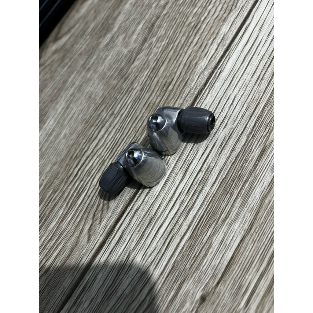 Downtube cable stopper shimano