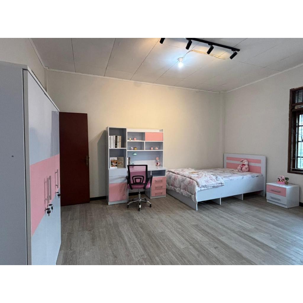 Ivaro Melvyn Bed Set Anak / Matras/ SpringBed/ Divan Set Anak / Lemari Penyimpanan /Meja Belajar /Ku