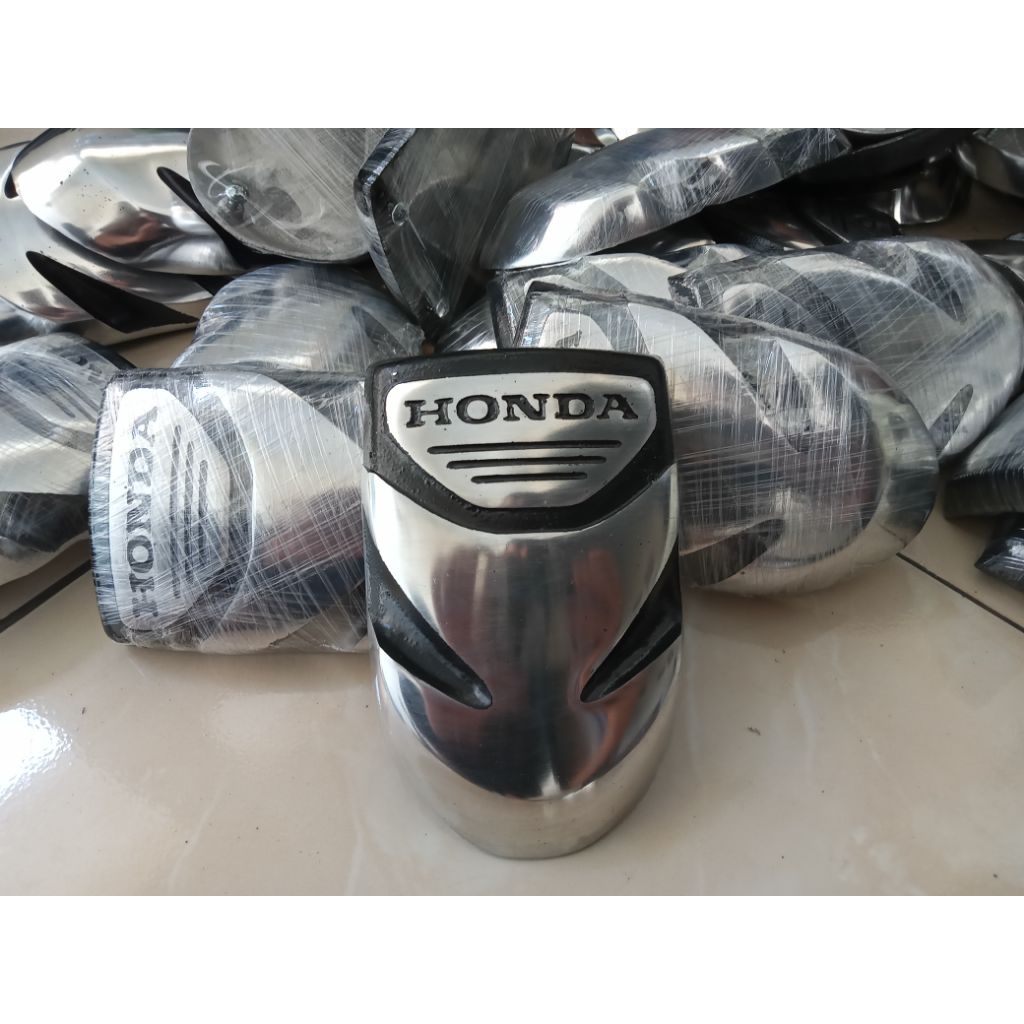 Emblem dasi Gren grand emblem Vietnam dream motor honda