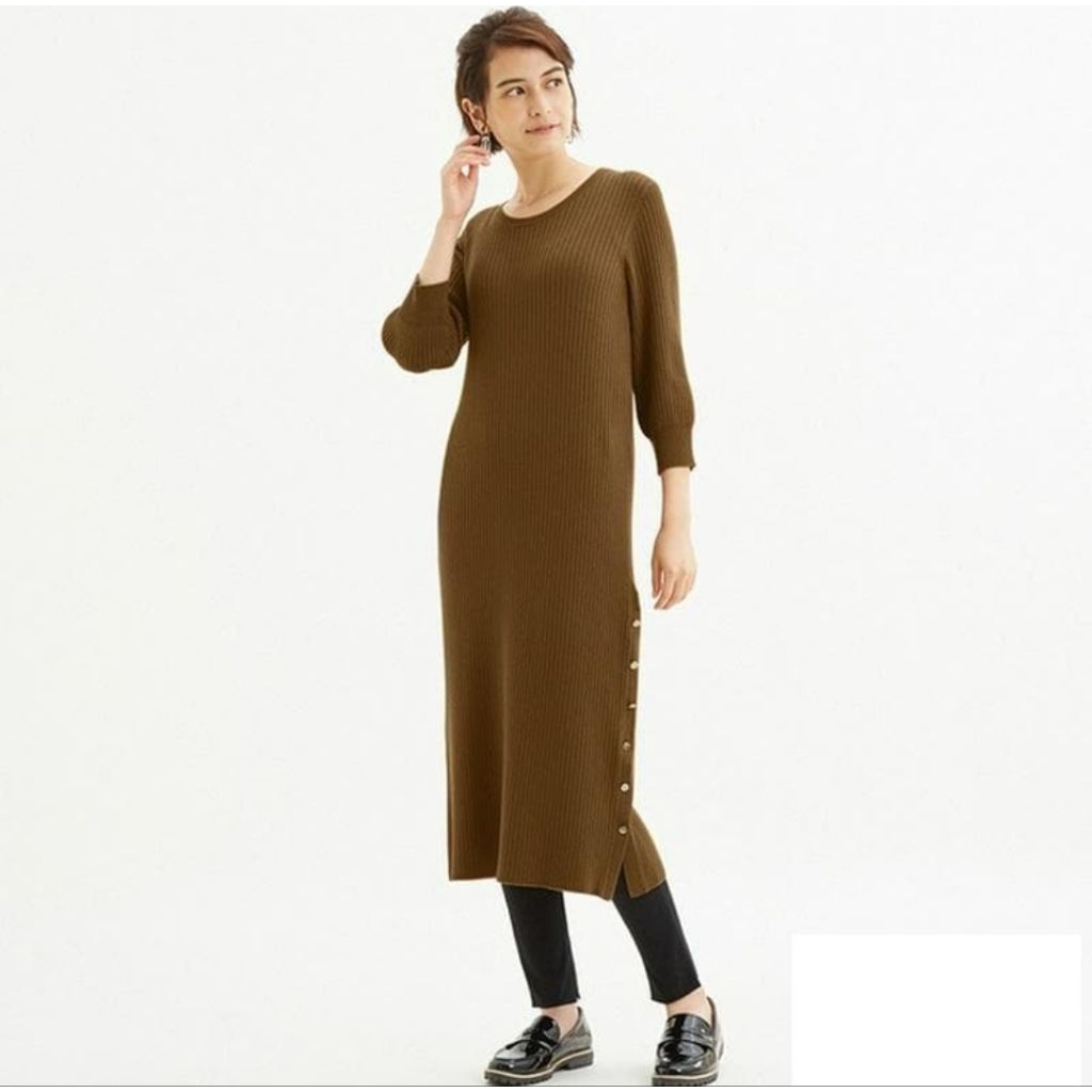 GU MIDI KNIT DRESS