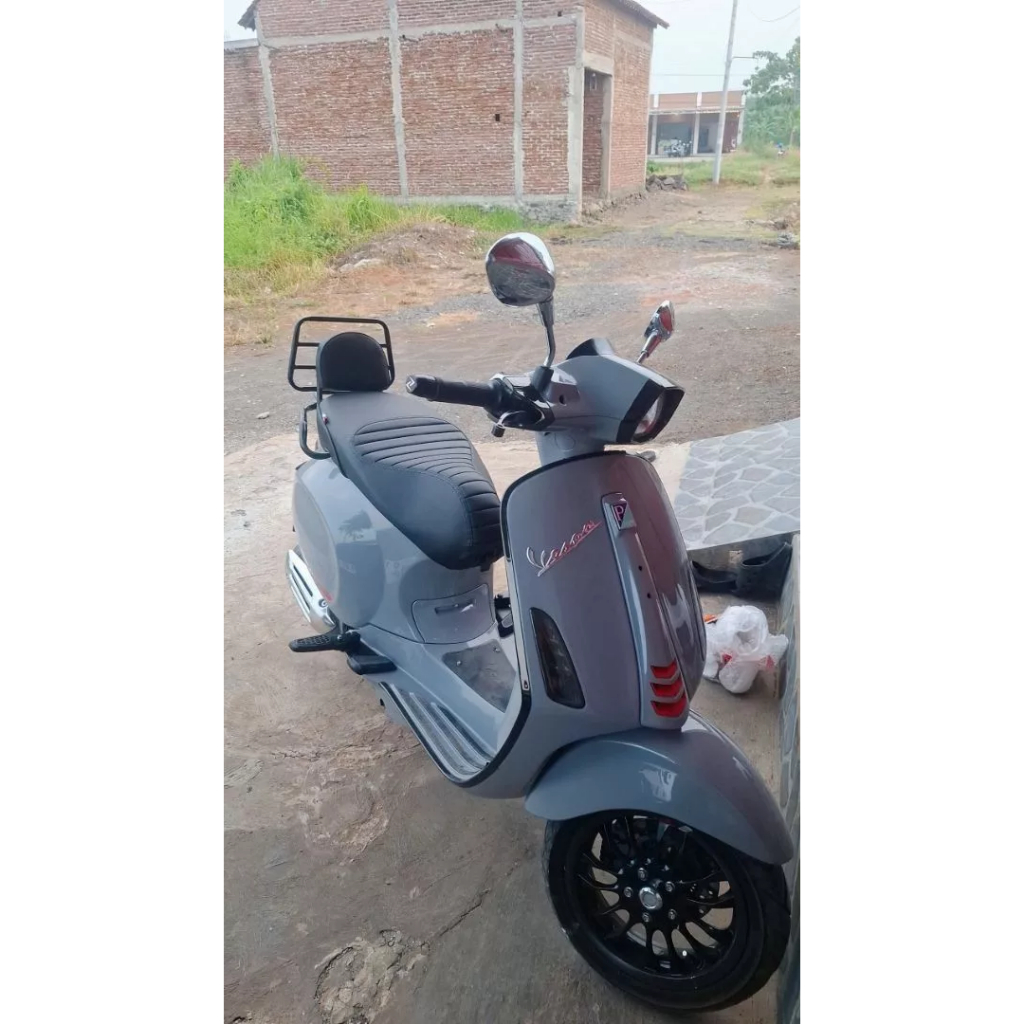 Sandaran vespa matic dan listrik U-winfly t5, smooth zuzu